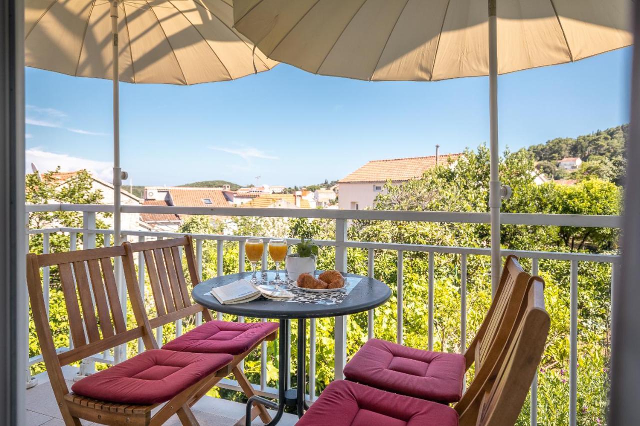 Apartments Karisima Korcula Town Exterior photo