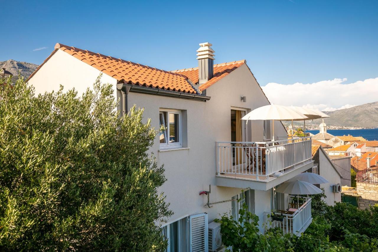 Apartments Karisima Korcula Town Exterior photo