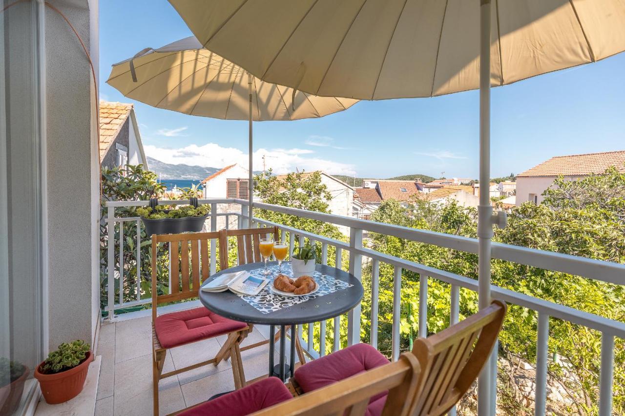 Apartments Karisima Korcula Town Exterior photo