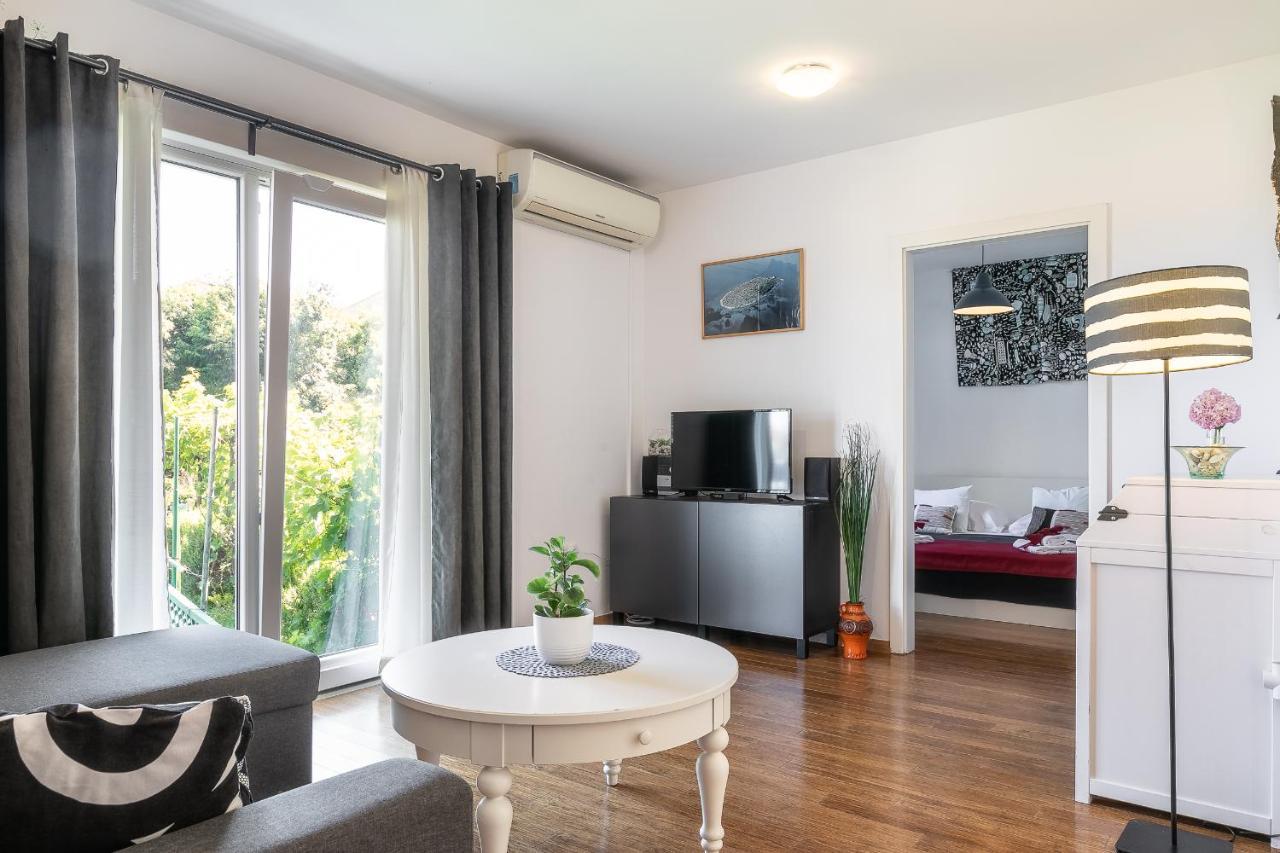 Apartments Karisima Korcula Town Exterior photo