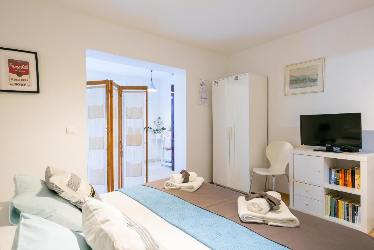 Apartments Karisima Korcula Town Exterior photo