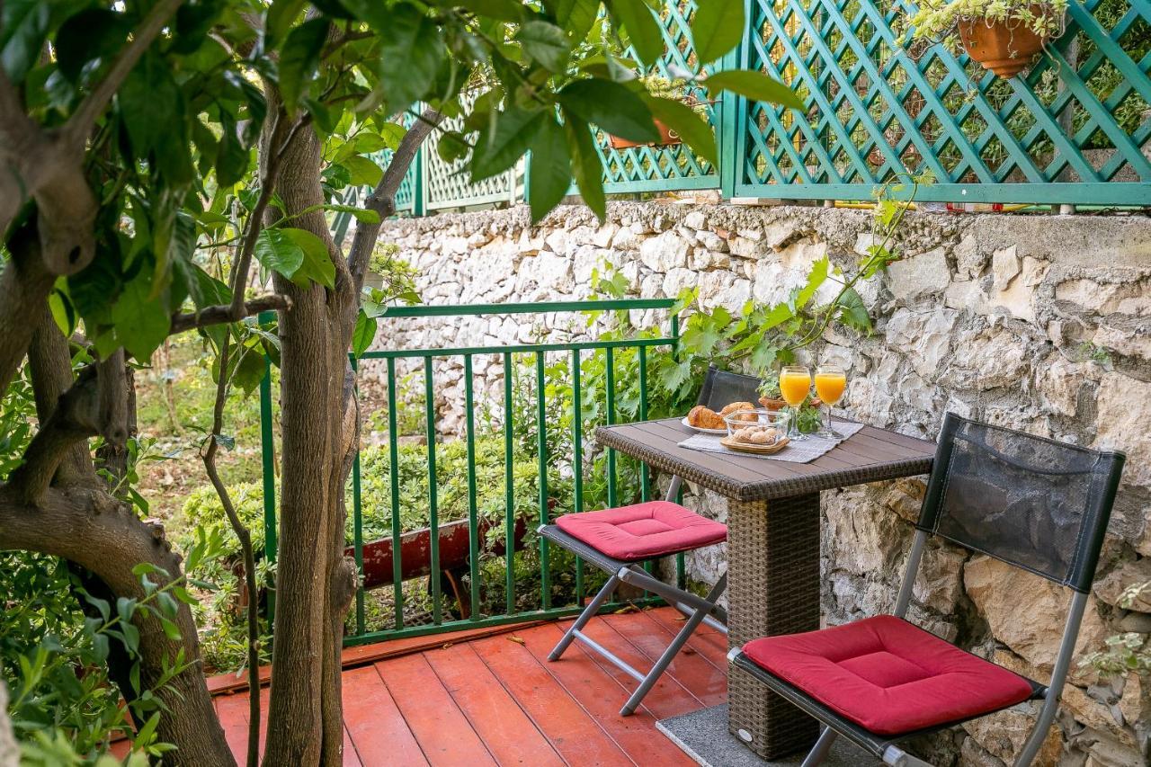Apartments Karisima Korcula Town Exterior photo